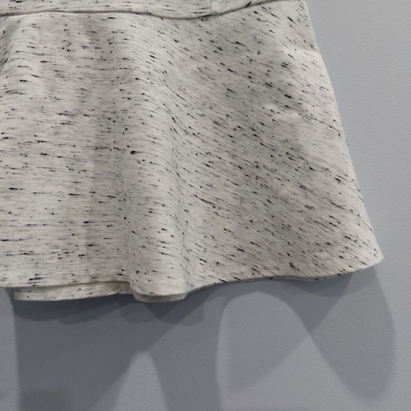 Wilfred Terrasse Skirt Heather White - Picture 3 of 7